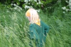 09 111